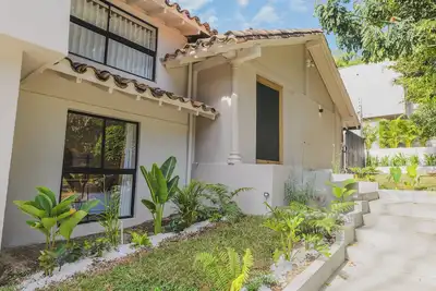 Image de Amazing Villa 7-bedroom house with Backyard Pool & Jacuzzi in Poblado Medellín