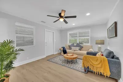 Image de 2 bed 2 bath in Fabulous Stuart