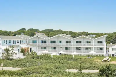 Image de 3 Hero Double, Hero Beach Club, Outdoor Pool, Fire Pits, Steps from the Beach