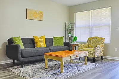 Image de Charming 2-bedroom townhome with Ac, WiFi in nice Elizabethtown