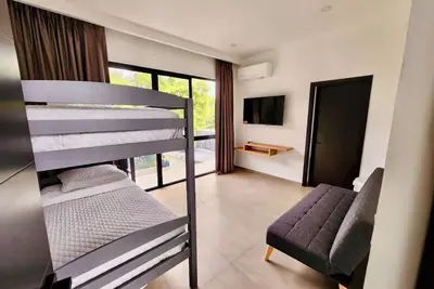 Ag36 4-bdrm house w/ pool, central Ac, & WiFi in the heart El Sunzal, Surfcity.