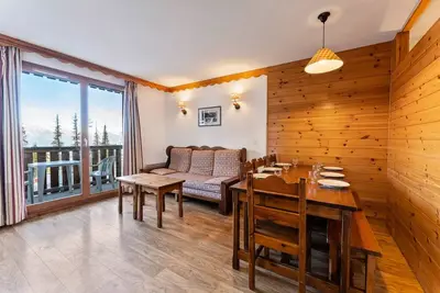 Image de Geräumige Wohnung im Herzen von Orres