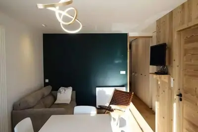 Image de Wohnung 3 Teil + Bergecke Top Cognet