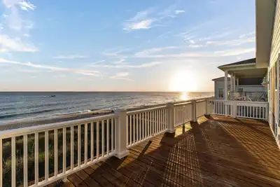 Image de 3 Bedroom oceanfront house with amazing views!