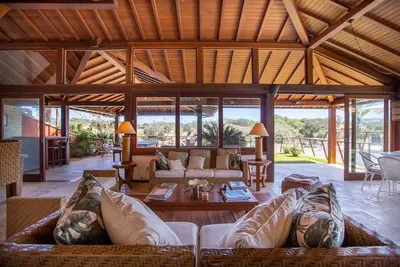 Image de Villa Dera Búzios: Comfort and Luxury in 6 suites facing the Canal.