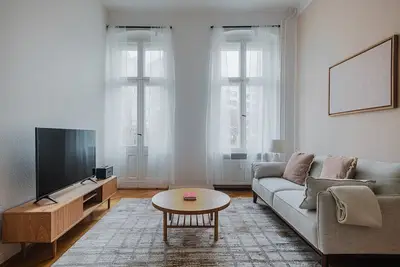 Image de Blueground | Friedrichshain, furnished & ready