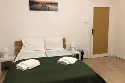 Convenient 3br Apt. near Danube & Millenium Tower