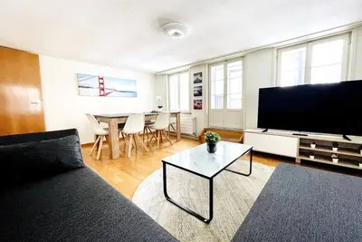 Bel appartement dans un immeuble ancien au centre