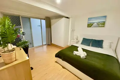 Image de Prime1BR Near Transport & Retail