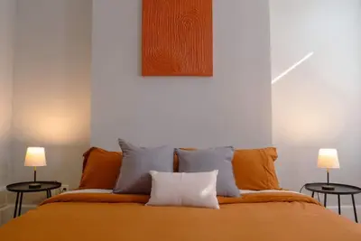 Image de 2 Blocks from Tql Stadium 2br
