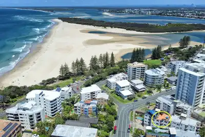 Image de Ocean Breeze Oasis, Steps to Beach & Shops