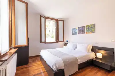 Image de Cozy flat for families in the city center with free parking, up to 5 people