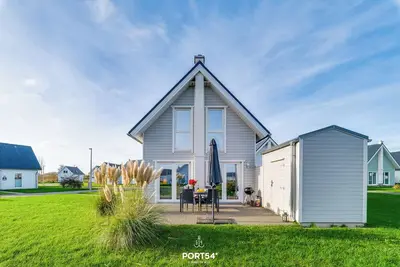 Image de Seaside Cottage - infrared sauna, 2 bathrooms, bathtub, fireplace, terrace, parking lot