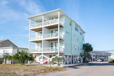 Image de Dogs Allowed at Second Row Oceanview Duplex