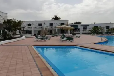 Image de 1 bedroom apartment with spectacular sea view in Puerto del Carmen Old Town