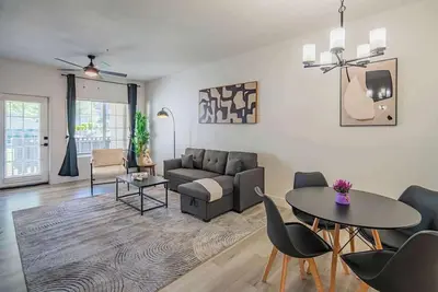 Image de Modern Retreat Near Tpc Pool, Spa, Pickleball W/D