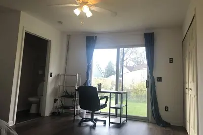 Image de Spacious 4-bedroom house in charming Ann Arbor with Ac, WiFi