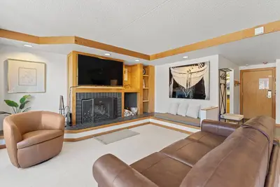 Image de Near Lakeside Village, Shuttle to Lifts & River Run Village Shops and Dining!