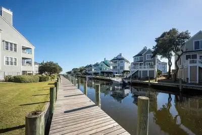 Image de Seas the Day: Canalfront | Boat Slip | Pool Access