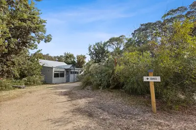 Image de Omeo - Waterfront Retreat: Secluded lodges perfect for nature lovers