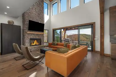 Image de The Seven Hills - upscale Georgia Mountain Cabin