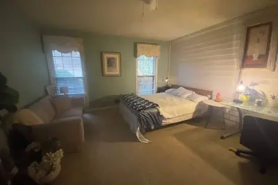 Image de Charming Master Bedroom, One Room Only, in a peaceful Kennesaw/Marietta Area.