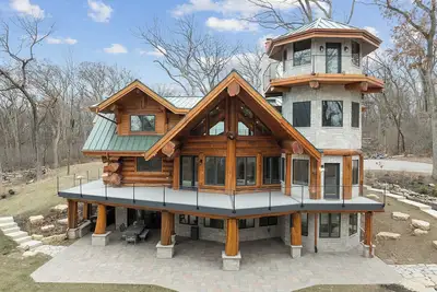 Image de South Elder Acres: Log Cabin w/ Indoor Pool