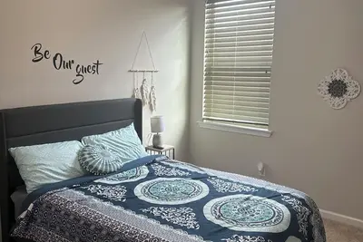 Image de Charming 2-bedroom loft with ac and gym.