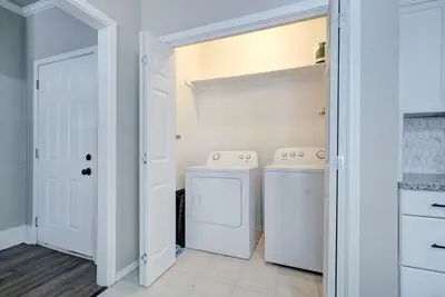 Image de Charming 3-bedroom with Tornado Shelter, Ping Pong and Foosball Table