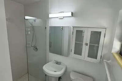 Image de 3 bedroom 2 bathroom home