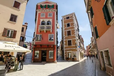 Image de Luxury and Timeless Haven Apartment Rovinj - Two Bedroom Apartment with Balcony