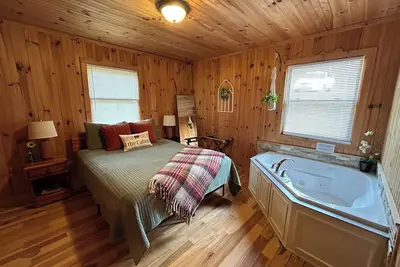 Image de Charming 2-bedroom cabin in Duffield, Va. Near Devil's Bathtub & Natural Tunnel