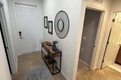 Image de New Listing-This 2 Br 2 Bath condo in beautiful Treviso Bay recently remodeled!