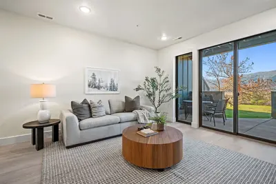 Image de Ski and Greens Haven | Mtn Views | Golf | Firepit