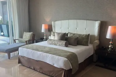 Image de 3-bedroom condo in marvelous Las Jarretaderas with Ac, WiFi, pools, beach, golf