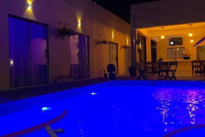 Image de 3 minutes from the biggest and best water park in Brazil, Thermas dos Laranjais -Sp