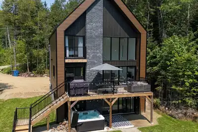 Image de Le Chalet Cassiopée est un chalet de luxe construit en 2024