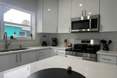 Image de Charming Newly Renovated 2br/1ba Home in Miami!