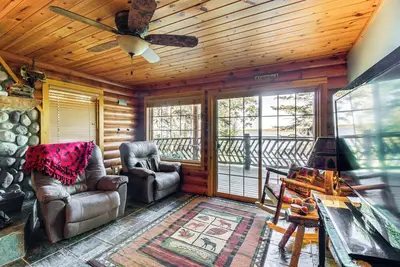 Image de Cabin on Round Lake w\/ Boat Dock & Water Views!