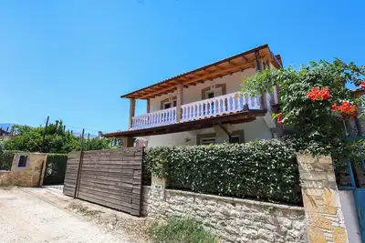 Image de Villa Lejzo: Second Floor Villa with Balcony and Garden