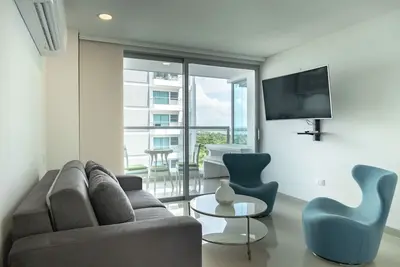 Image de w* | Comfy 2br w/ Ocean View and Pool in Ctg