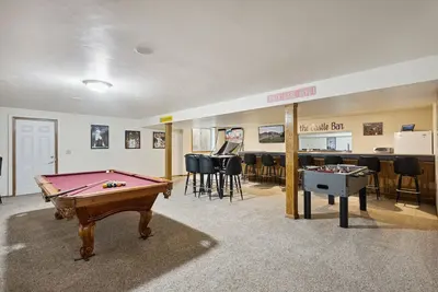 Image de Castle at Castlebar- Bar\/Game room- Draft Rental