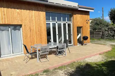 Image de Maison rénovée, tout confort Bassin d'Arcachon pour 9 personnes, salle vidéo