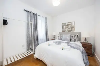 Image de 2 Bed Flat | Central Croydon | Sleeps 5 | Contractors | Families
