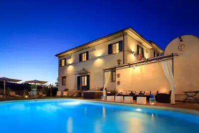 Image de Large Tuscan Villa near Florence