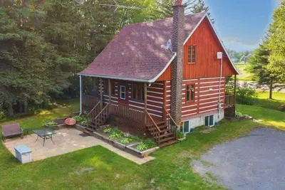 Image de Chalet Natura Versailles | Spa et Rivière