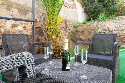 Image de Apartment for 8 in Gracia