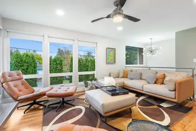 Image de Dogs Ok | Large Deck | 20 Min to World Cup Games