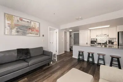 Image de Lovely ski-in/ski-out 2 bed, ground floor pet friendly condo
