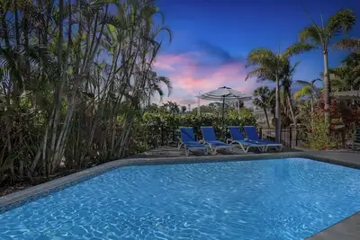 Image de Updated Canal Front Home with Private Pool & Dock – Siesta Dreamin’